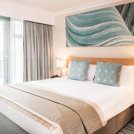De Vere Cotswold Water Park Apartments Cirencester Exterior foto